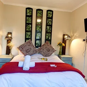 https://strand-guesthouse.hotels-capetown.com