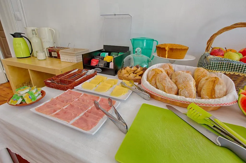 Bed & Breakfast Chalet D'Avila Guest House Lisbon Portugal